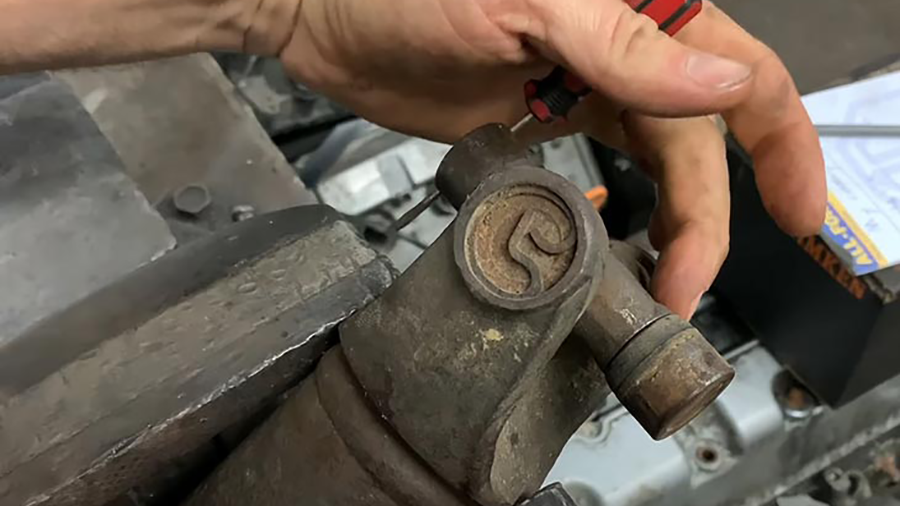 Servicing a worn universal joint (u-joint) driveshaft