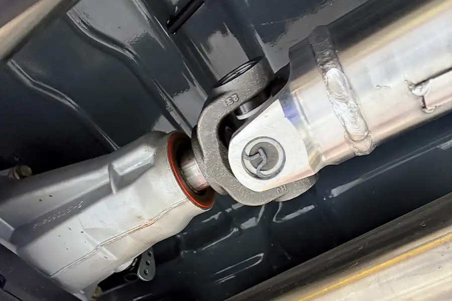 Slip Yoke and Tube Yoke assembly on automotive driveshaft